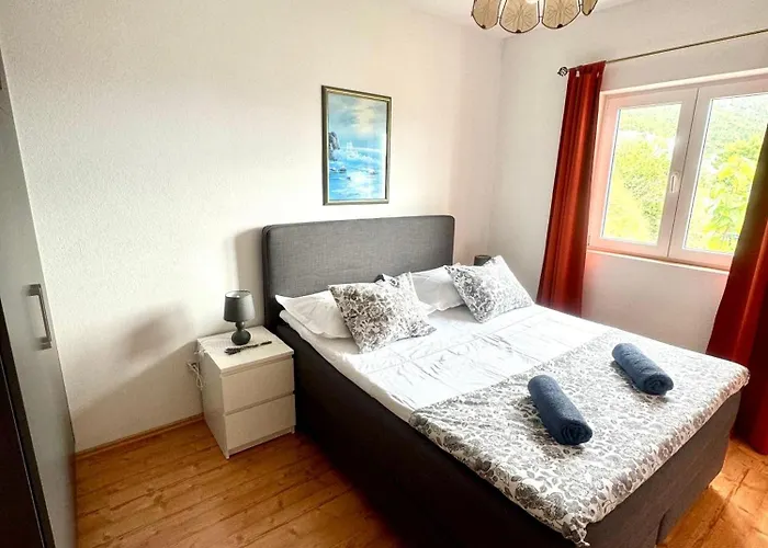 Glavas * Макарська